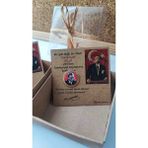 Caca Tasarım Atatürk Portre ve Ay Yıldız Yaka Rozeti 2'li Metal 29 Ekim Cumhuriyet Bayramı Kartlı ve Kutulu - 2 Adet