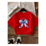 caddekombin Kadın Büyük Mavi Kurdele Detaylı Kırmızı T-shirt