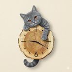 Cajuart Kütük Üzerinden Bakan Gri Kedi Tasarımlı Duvar Saati Modern Dekoratif Saat Kahverengi