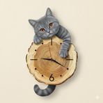 CajuArt Kütük Üzerinden Bakan Gri Kedi Tasarımlı Duvar Saati Modern Dekoratif Saat