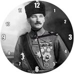 Cakasaat Atatürk Kalpaklı Madalyalı Duvar Saati