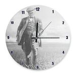 Cakasaat Siyah Beyaz Buğday Tarlasındaki Atatürk Duvar Saati