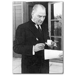 Cakatablo Ahşap Tablo Atatürk Smokinli Kahve Sigara