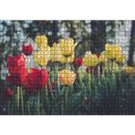 Cakatablo Sarı ve Kırmızı Laleler Flu Arka Plan 1000 Parça Puzzle Yapboz MDF Ahşap