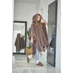 Cakkatex Wellsoft Peluş Ekstra Yumuşak Kapüşonlu Püsküllü Giyilebilir Battaniye | Panço - Kahverengi - 130 x 170 cm