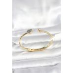 Callerrons Accessories Pirinç Gold Renk Kalpli Model Kadın Kelepçe Bileklik - EBJ251201W38543
