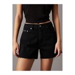 Calvin Klein MOM SHORT Kadın Şort J20J225154-1BY