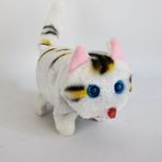 Can Ali Toys Oyuncak Pilli Yürüyen Kedi 18 cm