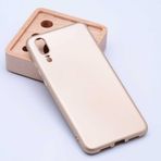 Case 4U Huawei P20 ile uyumlu Kılıf Klasik Mat Renkli Yumuşak Premier Silikon Altın HBV00000BHRQS