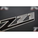 Chevrolet Silverado Z71 Off Road Çamurluk Yanı 3M Krom Metal Logo (547312515)