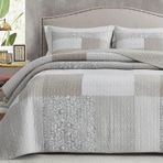 Chezmoi Collection Quinn 3 Parça Nötr Boz Kahverengi Gri Beyaz Çiçekli Hibiscus Çiçek Şeker Çizgili Patchwork Yorgan Seti - Önceden Yıkanmış Pamuklu Örtü - Hafif Ters Çevrilebilir Yatak Örtüsü, King