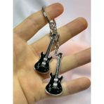 Çift Gitar Siyah Renk Metal Anahtarlık - Kahverengi