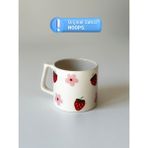 Çilek Çiçek Baskılı Kupa Bardak Seramik Kahve Mug - Krem - 199 ml