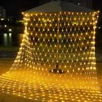 Coverzone 2 x 2 metre 144 Led Işıklı Ağ Perde Işık Zinciri Dekoratif Fişli Aydınlatma Ev Dekorasyonu Süsleme Oda Balkon Süslemeleri için Yılbaşı Eğlence Doğum Günlerine Özel Aydınlatma