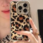 Coverzone iPhone 13 Pro Max ile Uyumlu Leopar Desenli Şeffaf Kılıf Parlak ve Şık Tasarım Darbe Emici Koruma 2mm Kamera Korumalı Arka Kapak No 2