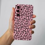 Coverzone Samsung Galaxy A25 İle Uyumlu Yüksek Kalite Özel Tasarım Kadife İç Yüzey Lansman Silikon Premium Telefon Kılıfı-SD02-Pembe Leopar