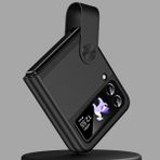 Coverzone Samsung Galaxy Z Flip 6 ile uyumlu Kılıf Galaxy Z Flip 6 ile uyumlu Katlanabilir Stand Olabilen El Askılı Pürüzsüz Yüzeyli Karbon Kılıf Siyah