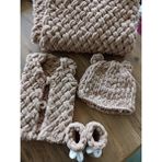 Crochet Design Yenidoğan Seti Battaniye Yelek Şapka Patik Soft Puffy Örgü Battaniye Seti C - Kahverengi