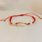 Crystal Atelier Deniz Kabuklu Deniz Yıldızlı Kırmızı İp Makrome Bileklik, El Yapımı Ayarlanabilir Yazlık Şans Bileklik, Deniz Kabuğu Bileklik, Makrome Bileklik, Kırmızı İp Bileklik, Yıldız Bileklik