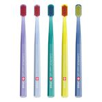 Curaprox CS 3960 Super Soft 5 x Diş Fırçası - Yetişkinler için 3960 Süper Yumuşak Curen Kıllı El Diş Fırçası - 5 Adet, Rastgele Renk