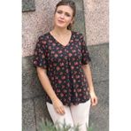 Curvy Trend Büyük Beden Gül Desenli V Yaka Önü Pliseli Kısa Kol Bluz