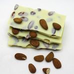 Dark Brown 250 gr Bademli Beyaz Beyoğlu Çikolatası