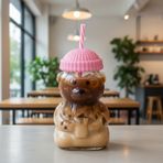 Deconox Sevimli Ayıcık Figürlü Borosilikat Cam Bardak 580 ml - Silikon Kapaklı ve Pipetli Lüx Barista Soğuk İçecek Bardağı (PEMBE)