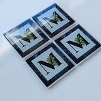 DECORITA 4'lü Takım | Harfli Tasarım Cam Bardak Altlığı | 10cm X 10cm | (M HARFİ)