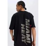 Defacto E0067 Siyah Defactofit Nba Miami Heat Oversize Geniş Kalıp Bisiklet Yaka Kısa Kollu Tişört