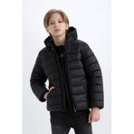 DeFacto Erkek Çocuk Su İtici Kapüşonlu Fermuarlı Cepli Şişme Mont D5899A825SPBK27