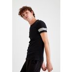 DeFacto R5812AZ20SMBK27 Bisiklet Yaka Kısa Kollu Slim Fit Erkek T-shirt