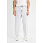 DeFacto Relaxed Slouchy Fit Rahat Kesim Havuç Kalıp Normal Bel Daralan Paça Jean Pantolon B8321AX24AU