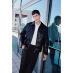 DeFacto Su İtici Slim Fit Dar Kesim Polo Yaka İç Cepli Fermuarlı Rüzgar Geçirmez Suni Deri Mevsimlik Mont F0