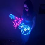 DEKADRON Canlı Müzik Gitar Neon Tabela - Canlı LED Neon Metal Duvar Dekoru Barlar, Müzik Odaları veya Ev için (Uzaktan Kumandalı)