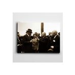 Dekolata Atatürk Dinlerken 60x85 cm Kanvas Tablo