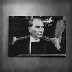 Dekolata Atatürk Şapka 70x100 cm Kanvas Tablo