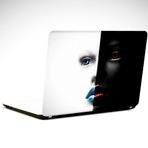 Dekolata Yüz Siyah Beyaz 38x27 cm Laptop Sticker