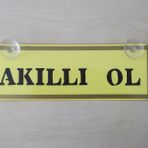 Dekor Sarı Plaka - Akıllı Ol (22x7,5cm) Vantuzlu Pleksi (dekor Levha) Dekor Plaka