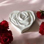 Dekoratif Beton Kapaklı Kalpli Kutuda Ahşap Fitilli Doğal Soya Wax Mum - 1 Adet