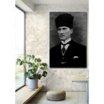 Dekoratif Dikey Siyah Beyaz Atatürk Duvar Tablo Ahşap Dikdörtgen Tablo - 30 x 50 - Kırmızı