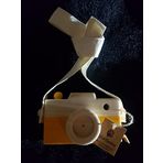 Dekoratif Fotoğraf Makinesi, Bebek Çocuk Boyun Asılı Fotoğraflı Sahne Kamera Oyuncak, Halatlı Sevimli Ahşap Kamera Oyuncaklar Çocuk Odası için(Güneş Sarısı)