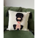 Dekoratif Yastık, Beyaz Keten, Siyah Püsküllü, Moda Figürlü Punch İğne İşlemeli, 40x40 cm