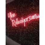 Dekoraven Yine Rolleniyorsun Neon LED Tabela Dekoratif AYDINLATMA(60X35CM) - 60 cm - Kırmızı