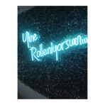 Dekoraven Yine Rolleniyorsun Yazılı Neon Led Tabela Dekoratif Aydınlatma(60X35Cm), rolsrturk