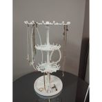 Design By Dekoratif Takı Standı, Takılık, Küpelik, Bileklik, Kolye, Takı Dolabı Düzenleyici, Takı Organizer - Beyaz