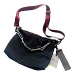 Design Studio Travel Sling Bag Medium - Siyah Omuz Çantası, Su İtici Kumaş, Ayarlanabilir Askılı Şehir ve Seyahat Çantası