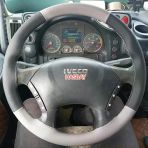Dikişli Direksiyon Kılıfı Gri / Siyah Deri Gri Dikiş Iveco Tır Kamyon Bu Direksiyon İçin