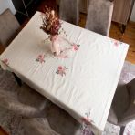 Dört Farklı Renk Seçenekli Kanaviçe Masa Örtüsü 140x170 Cm 100 Pamuk