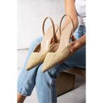 DUDYEN SHOES Kadın Stiletto İnce Burun Bej Hasır Arkası Açık Topuklu Ayakkabı