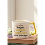 Dünyanın En Mükemmel Annesi Nisanda Doğdu Baskılı Doğum Günü Hediyelik Sarı/Kırmızı Kulplu Kupa, QBLK8258-04NİSAN-SR